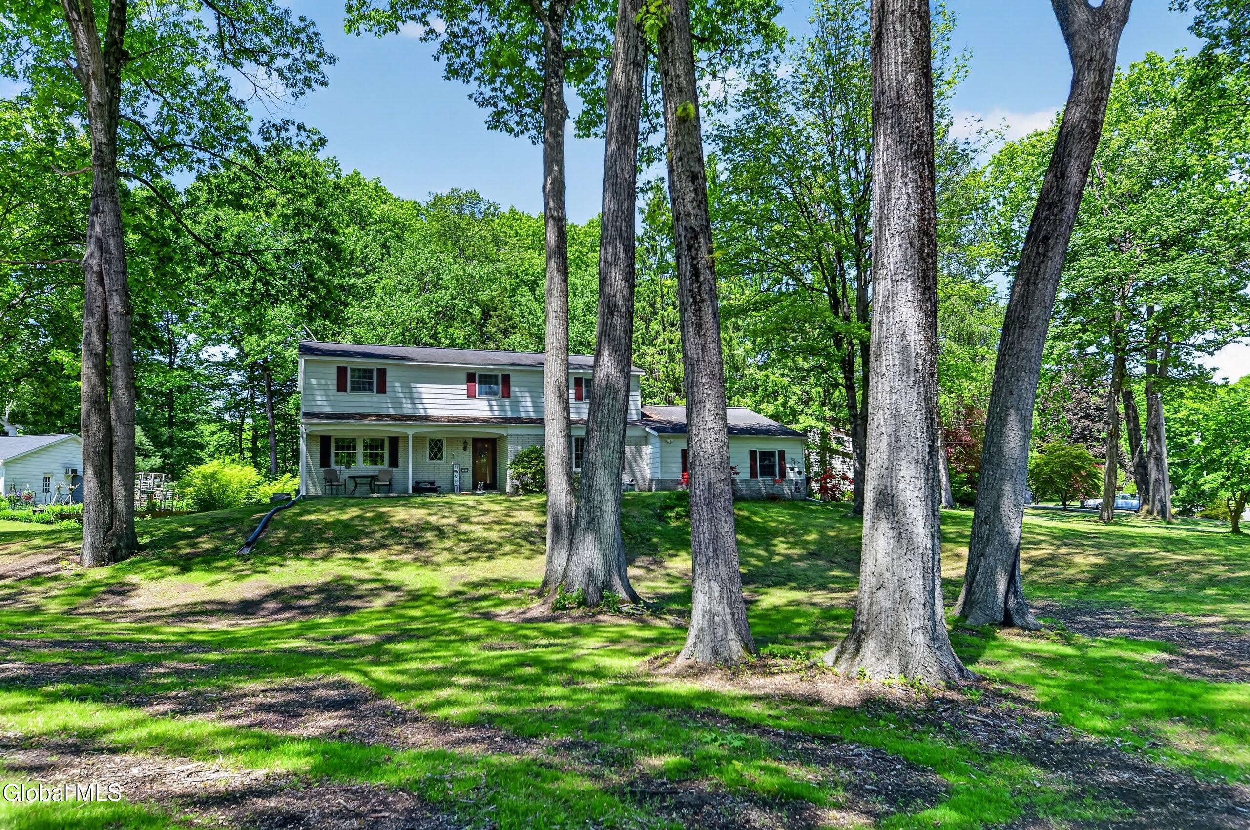 9 Hearthside Drive Ballston Lake NY 12019