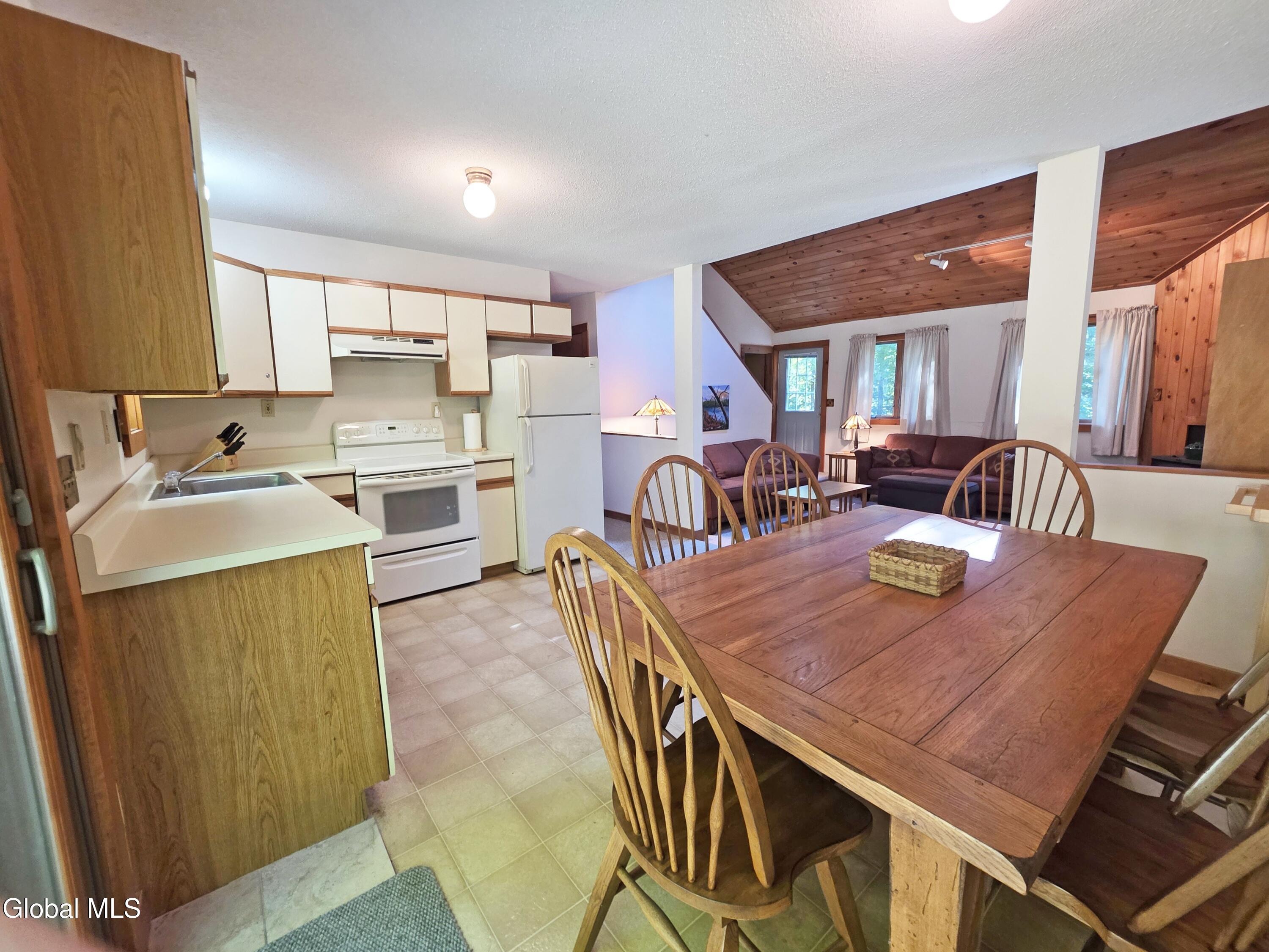 76 Iroquois Trail North Creek NY 12853