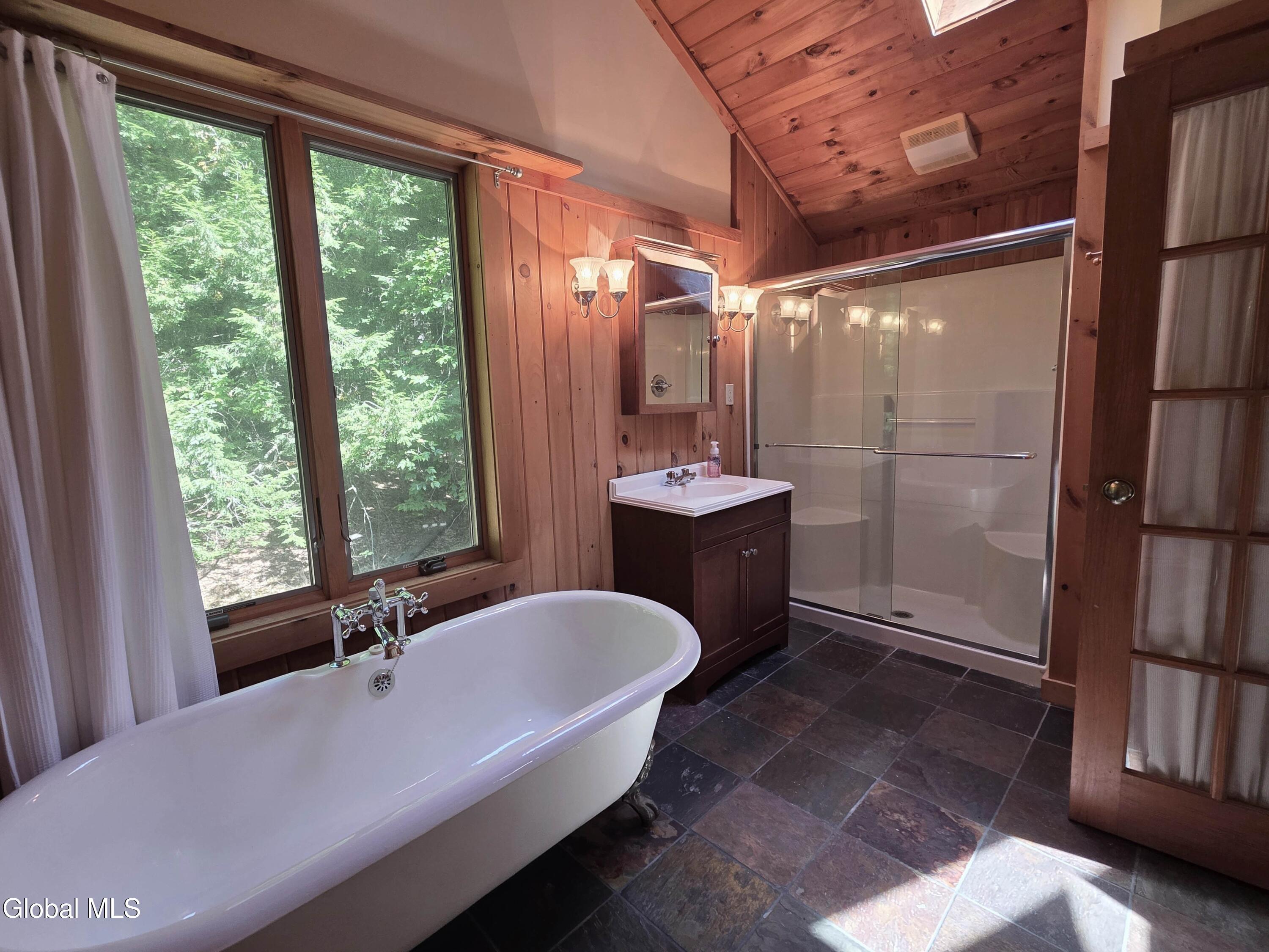 76 Iroquois Trail North Creek NY 12853