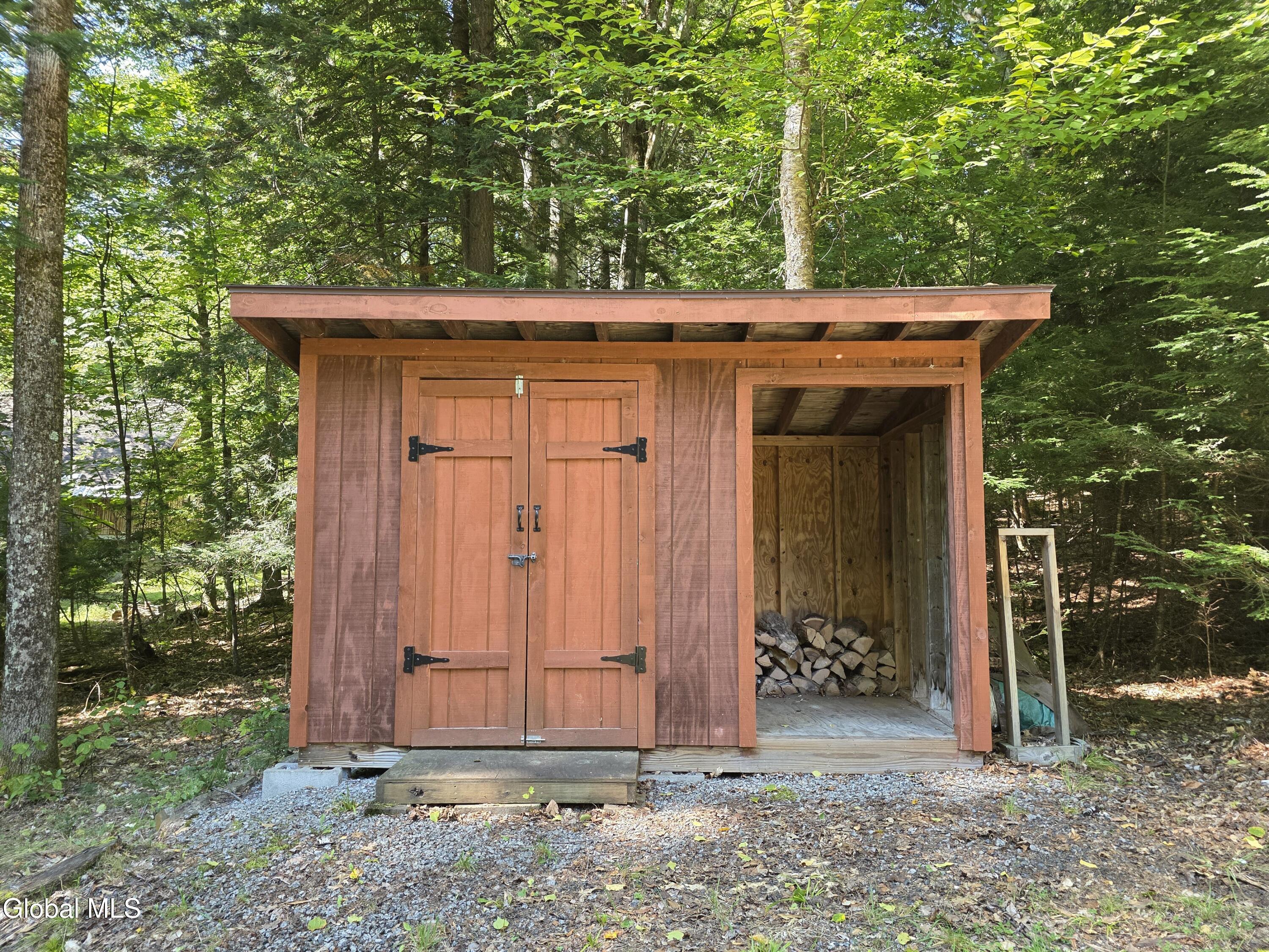 76 Iroquois Trail North Creek NY 12853