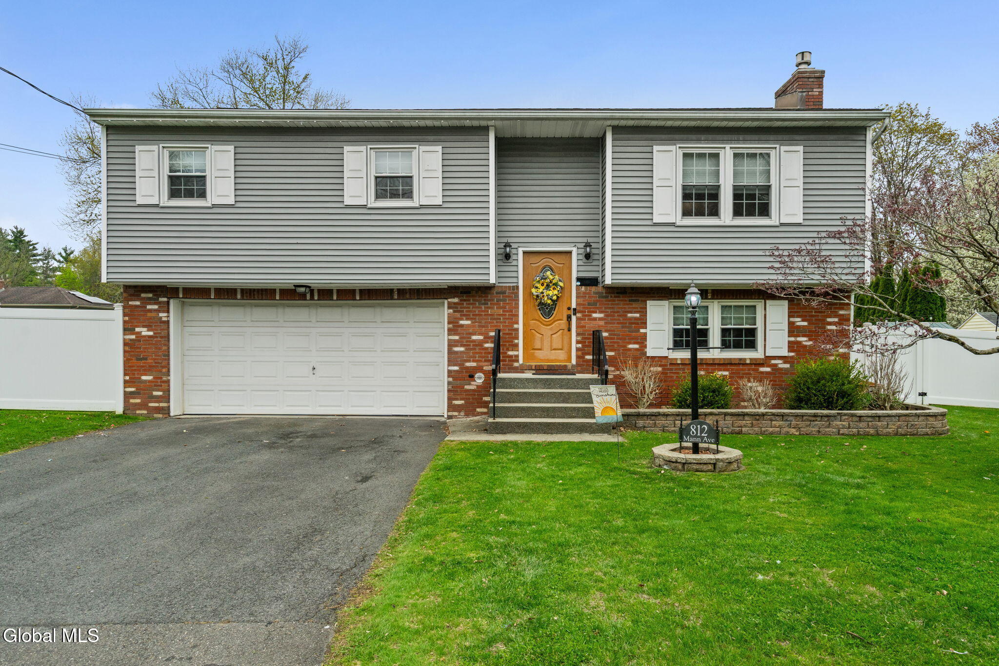 812 Mann Avenue Rensselaer NY 12144