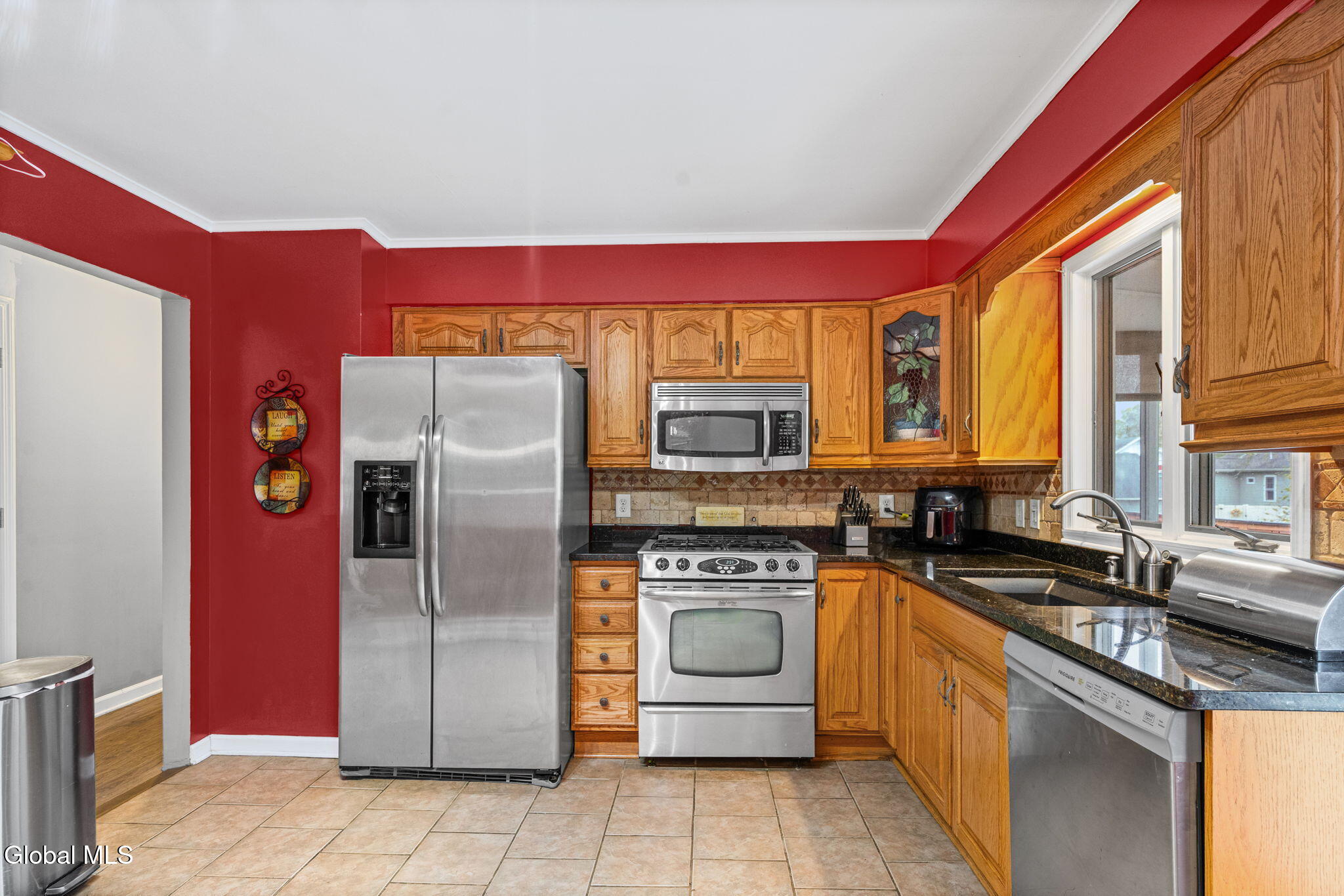 812 Mann Avenue Rensselaer NY 12144