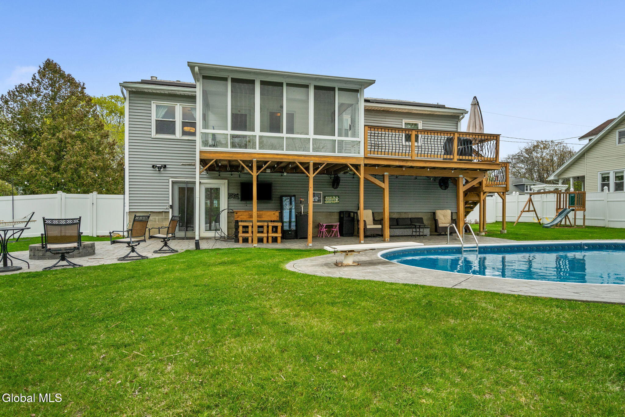 812 Mann Avenue Rensselaer NY 12144