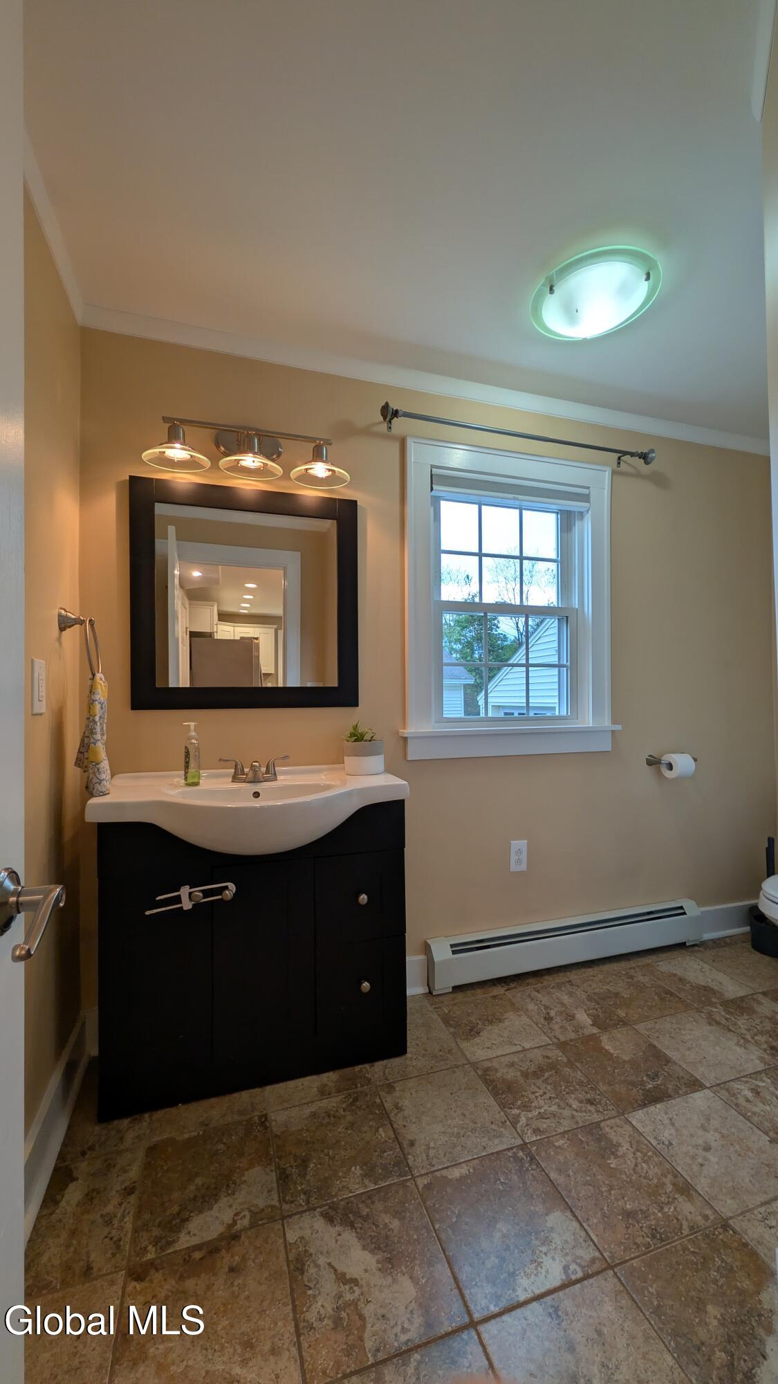 202 Hetcheltown Road Glenville NY 12302