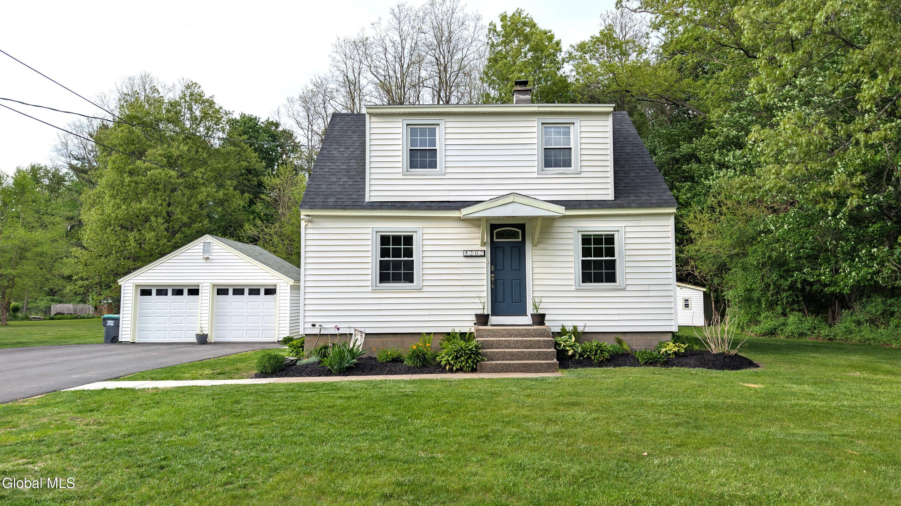 202 Hetcheltown Road Glenville NY 12302