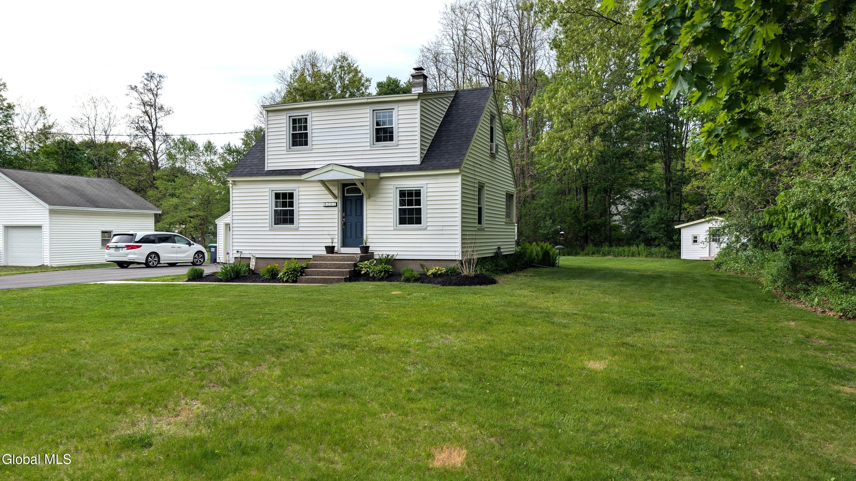 202 Hetcheltown Road Glenville NY 12302