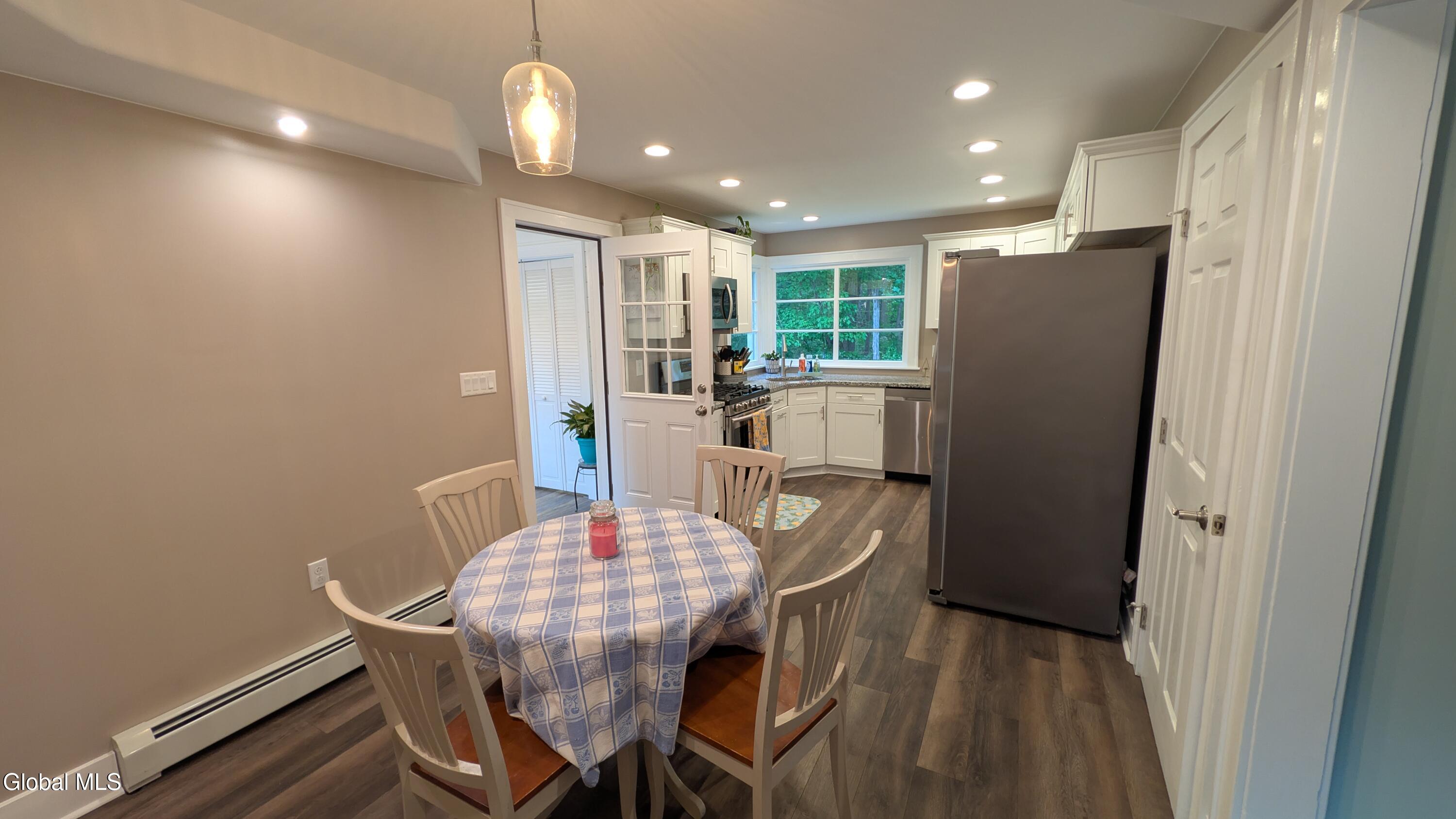 202 Hetcheltown Road Glenville NY 12302