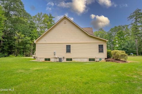 28 River Crest Road Gansevoort NY 12831
