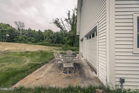 1022 W Galway Road Hagaman NY 12086