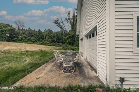 1022 W Galway Road Hagaman NY 12086