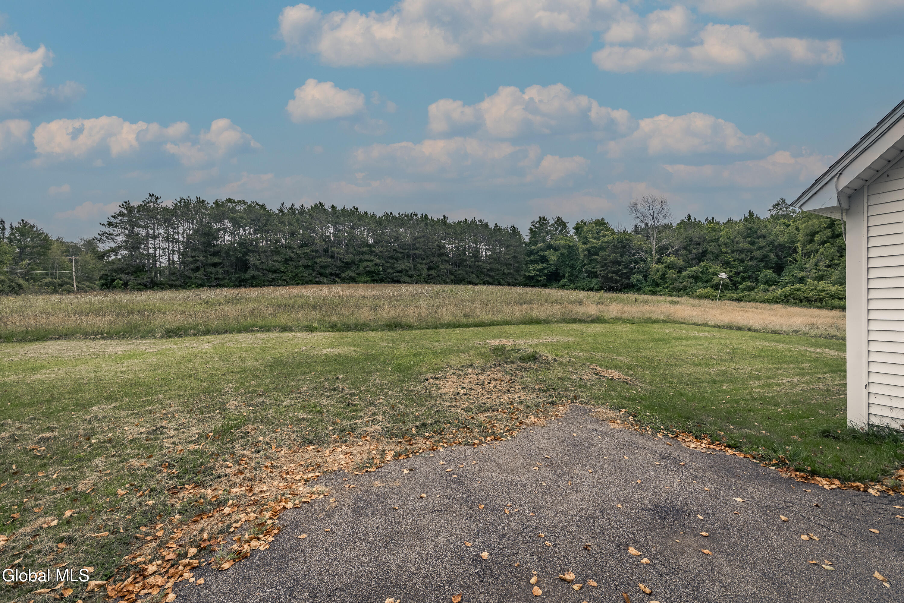 1022 W Galway Road Hagaman NY 12086