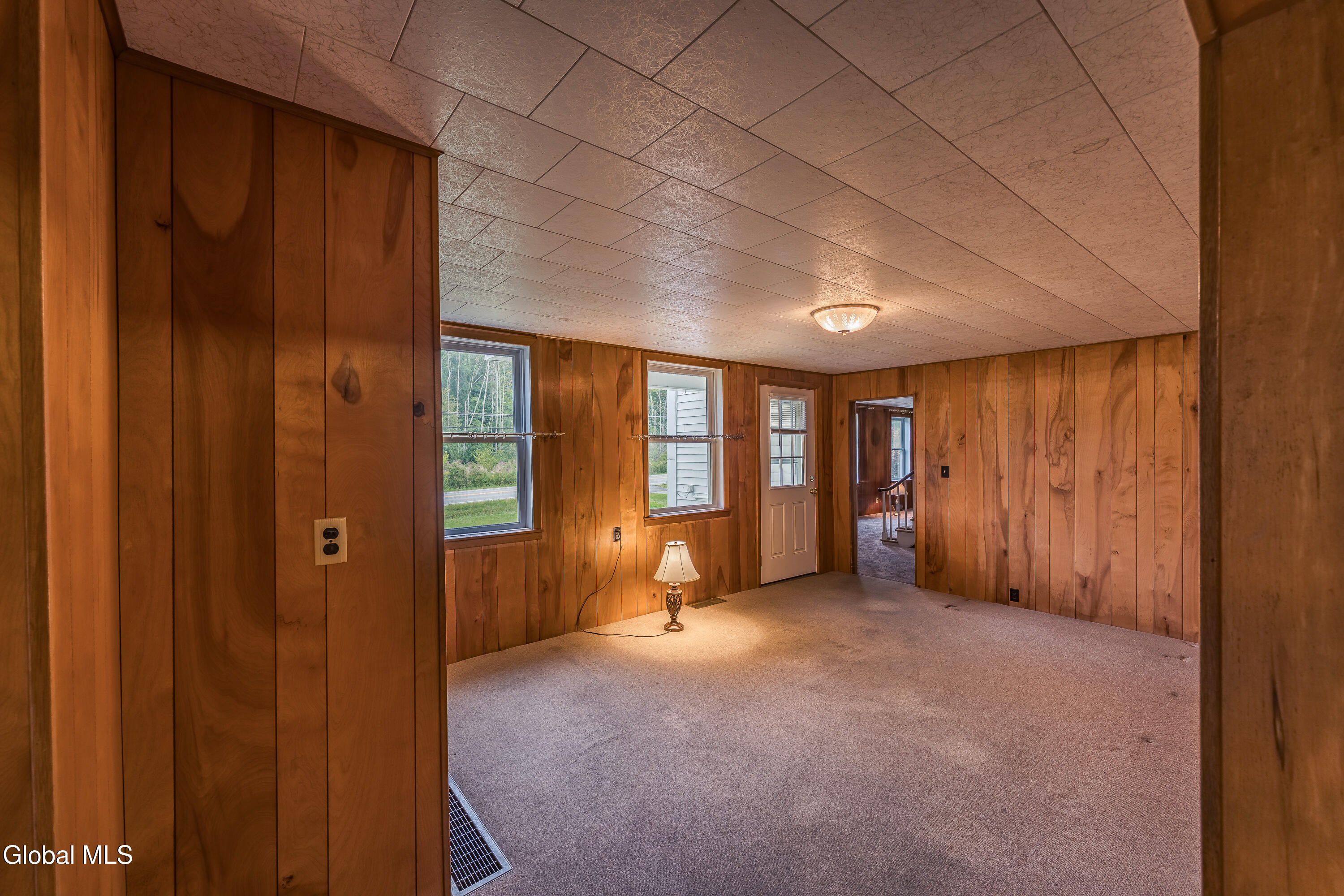 1022 W Galway Road Hagaman NY 12086