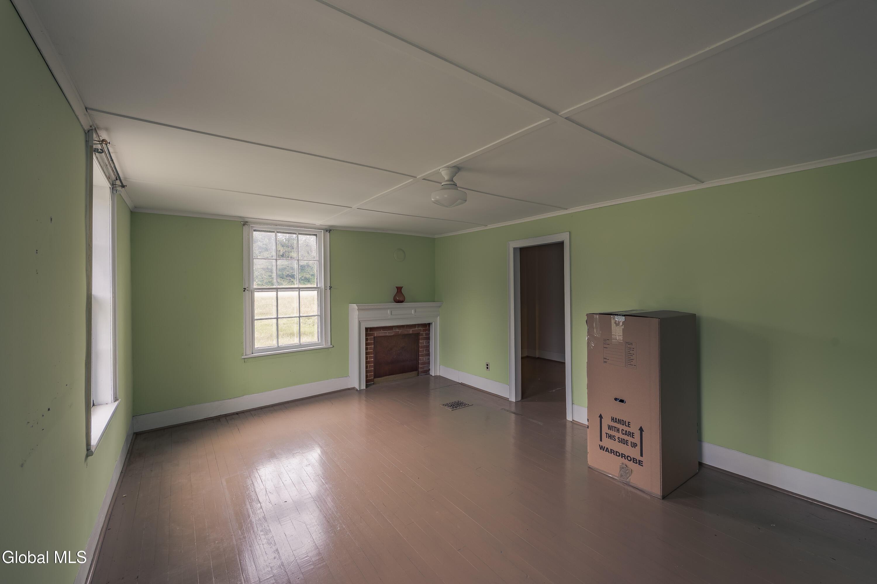 1022 W Galway Road Hagaman NY 12086