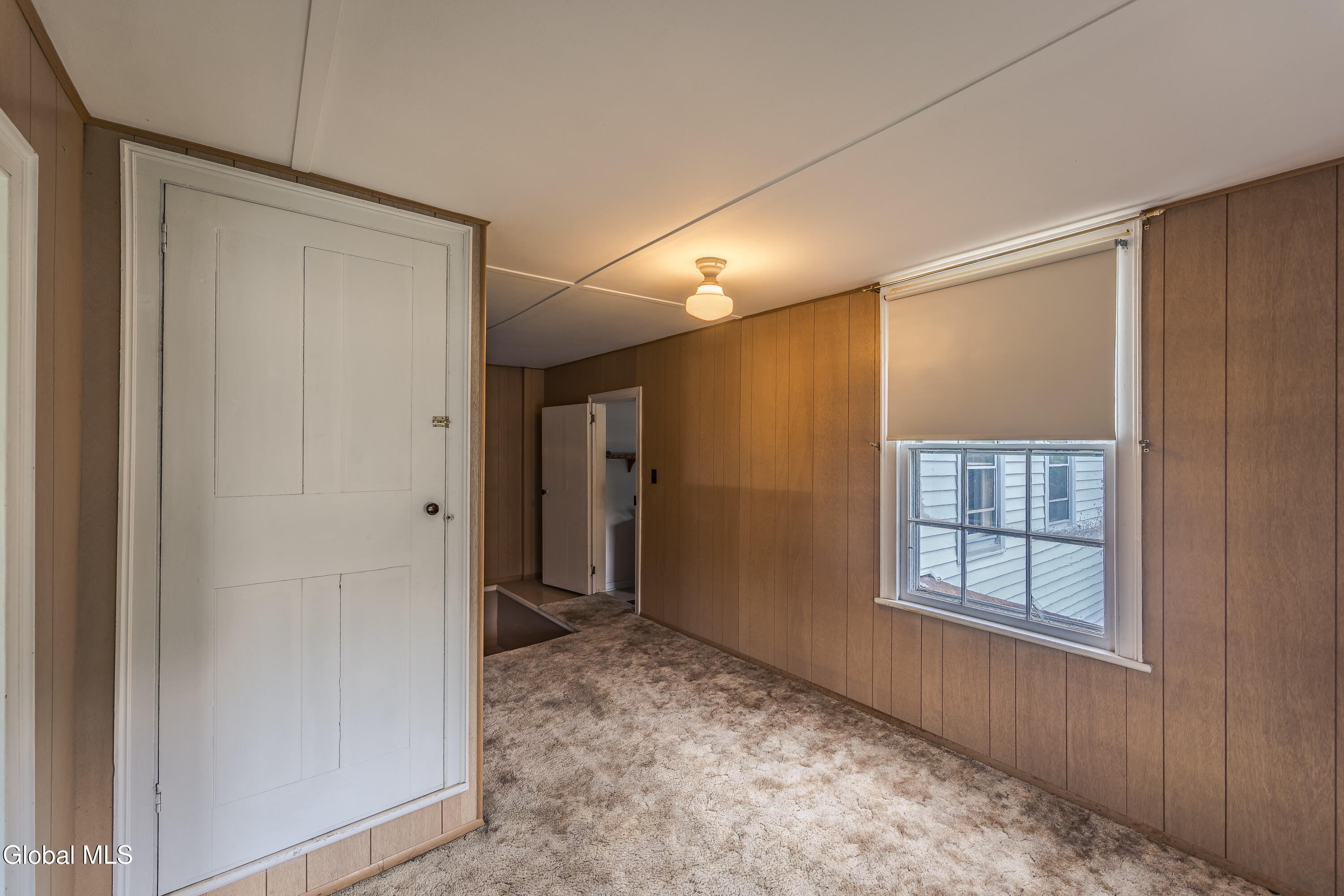 1022 W Galway Road Hagaman NY 12086