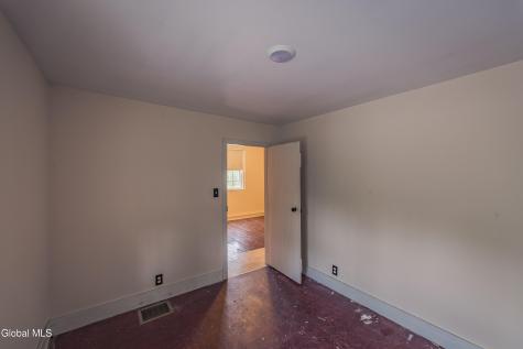 1022 W Galway Road Hagaman NY 12086