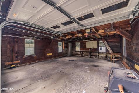 1022 W Galway Road Hagaman NY 12086