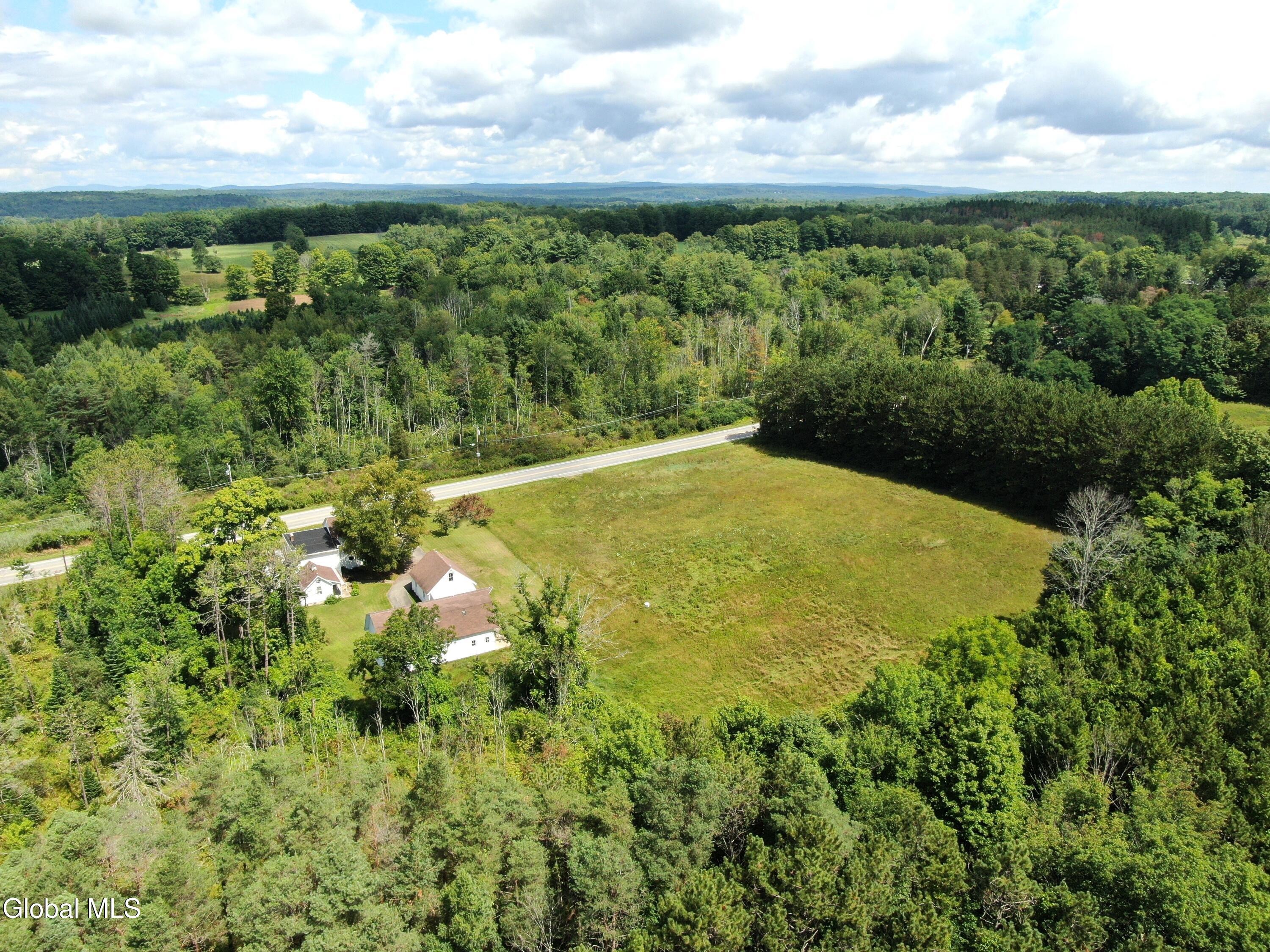 1022 W Galway Road Hagaman NY 12086