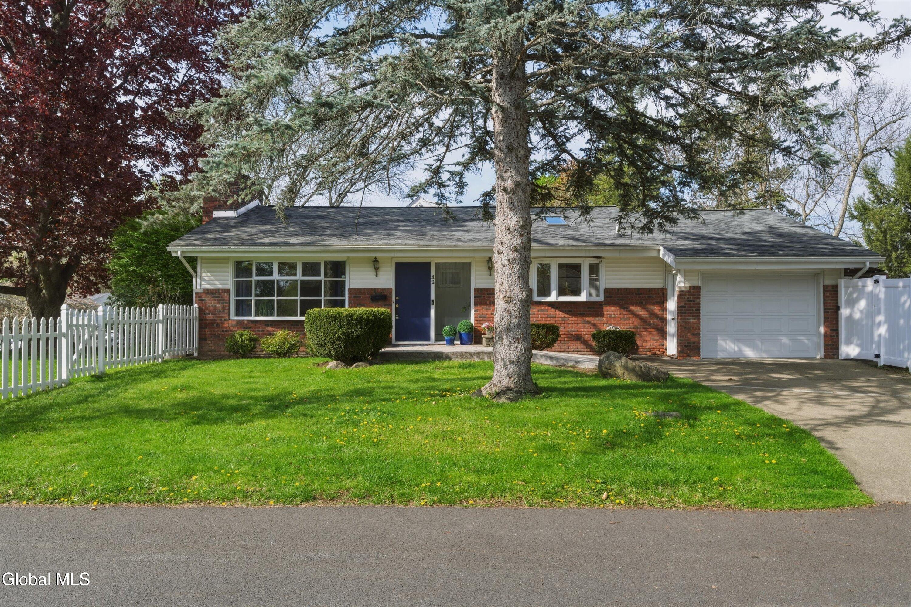 42 Kakely Street Albany NY 12208
