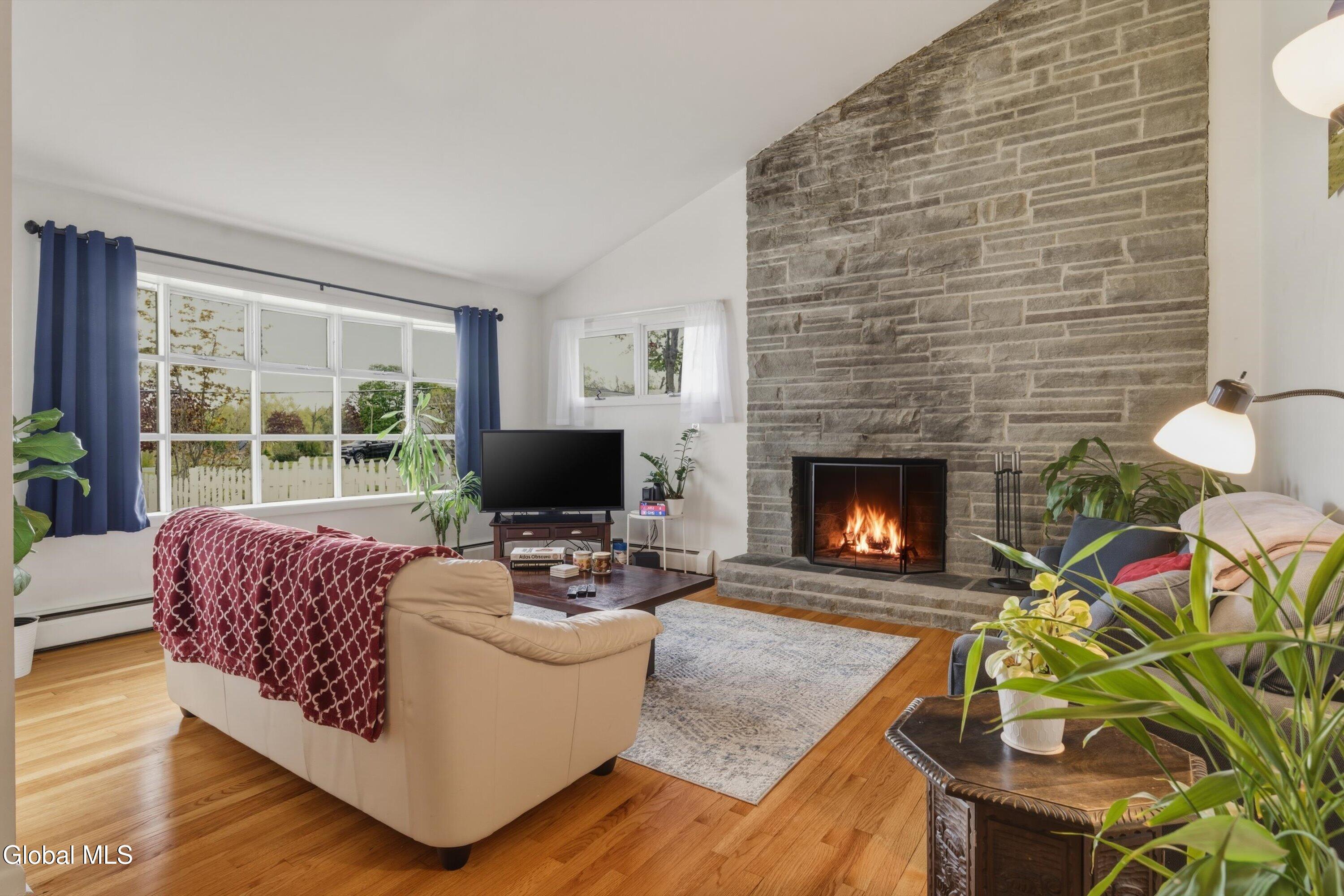 42 Kakely Street Albany NY 12208