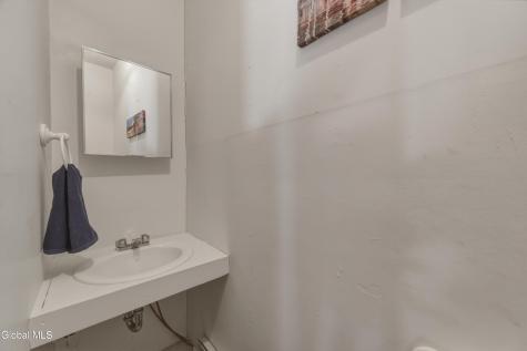 42 Kakely Street Albany NY 12208