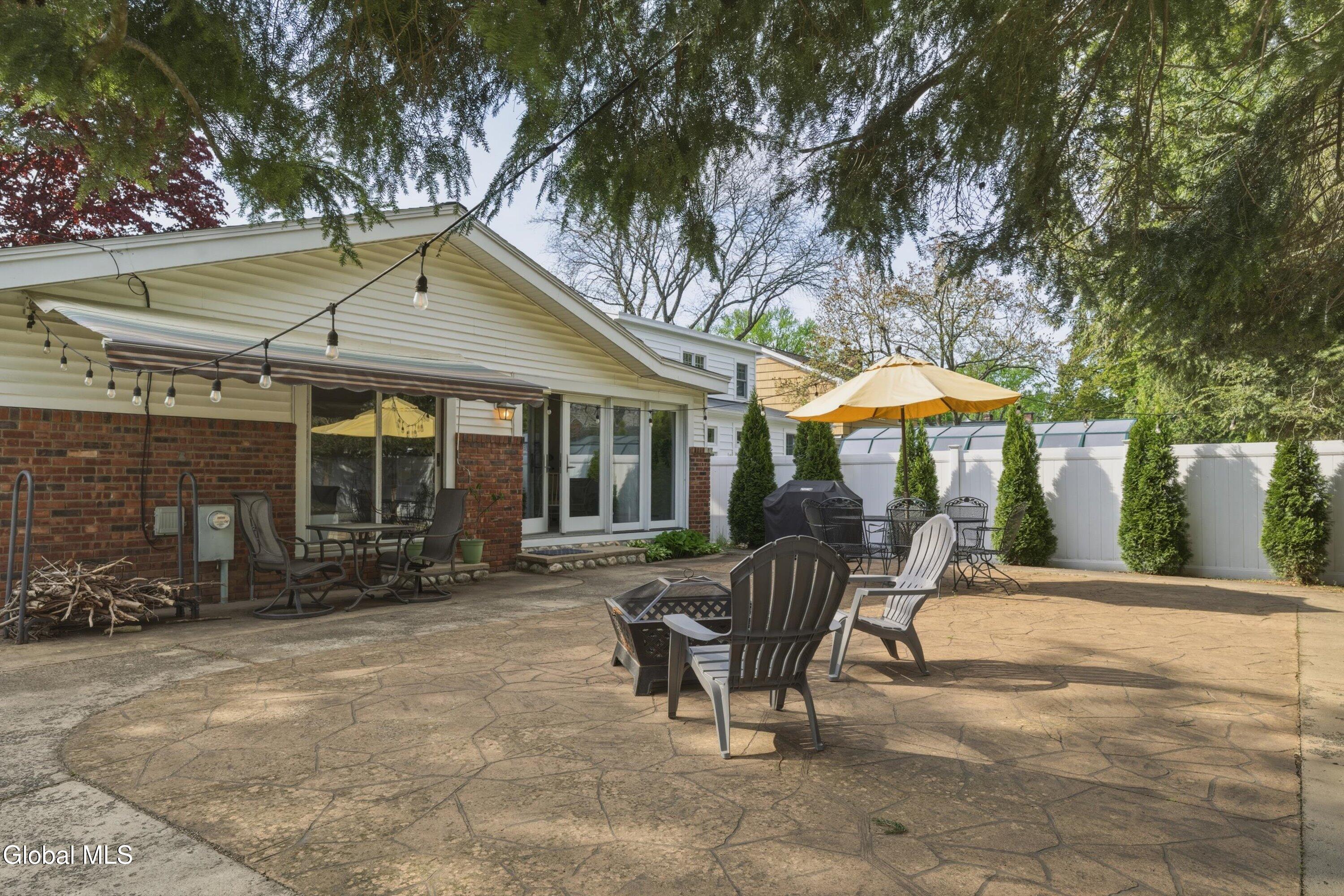 42 Kakely Street Albany NY 12208