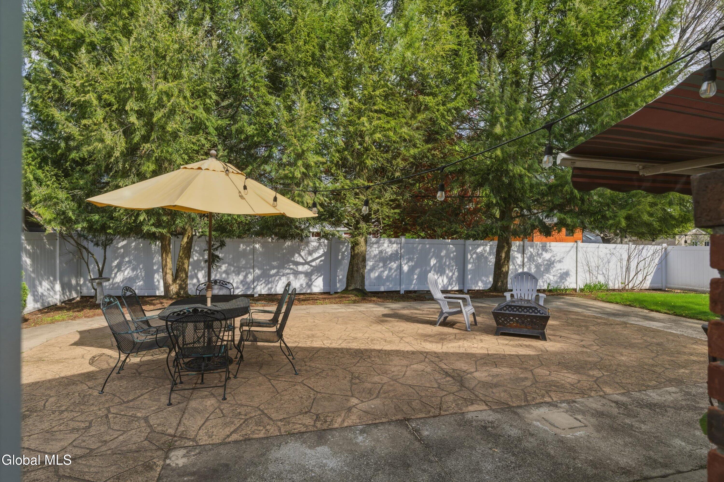 42 Kakely Street Albany NY 12208
