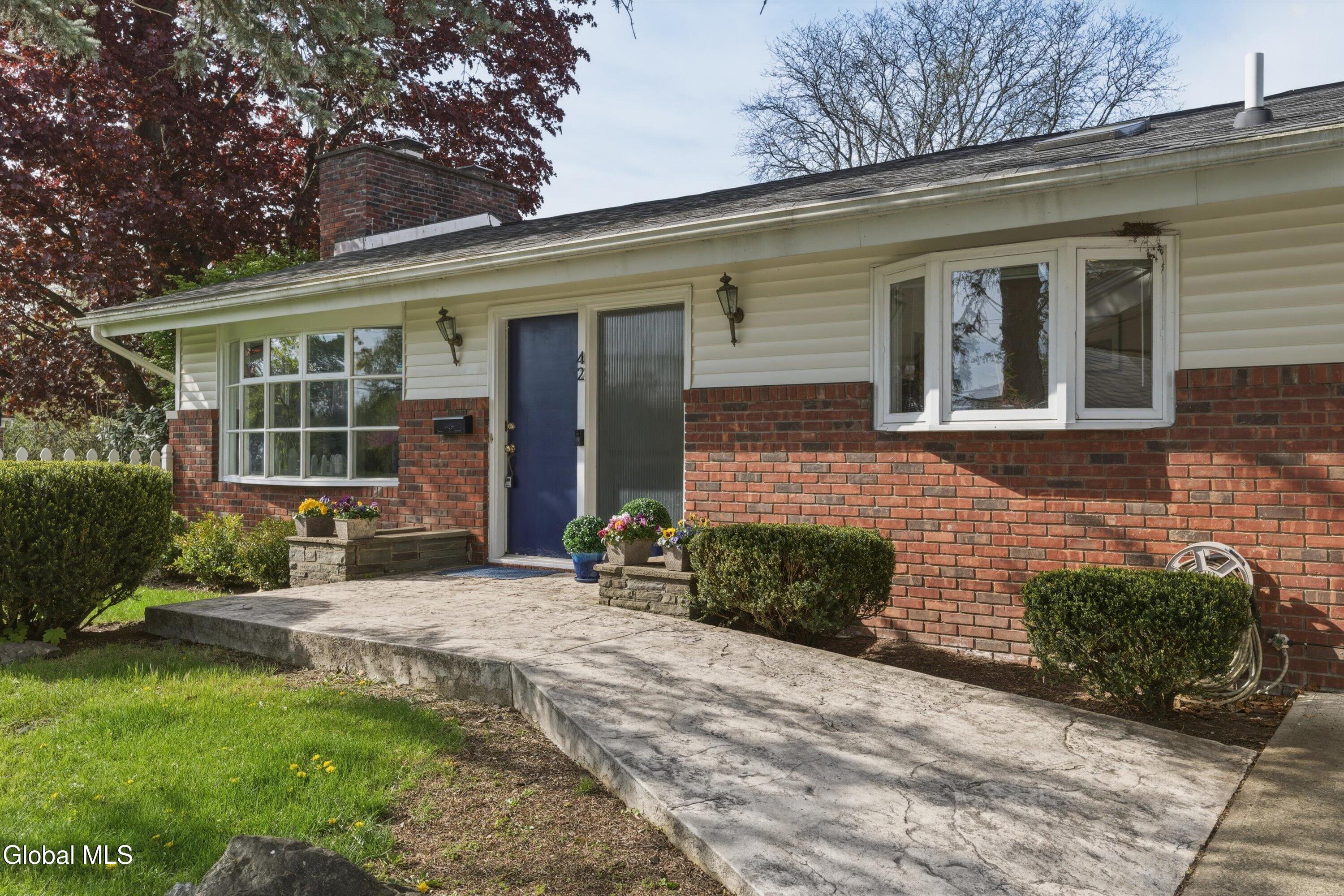 42 Kakely Street Albany NY 12208