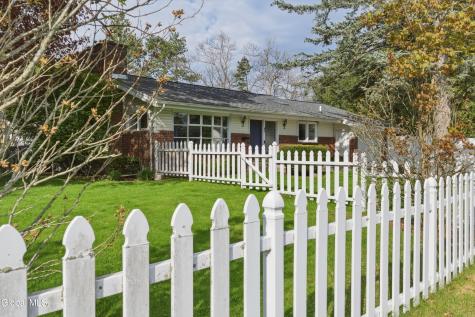 42 Kakely Street Albany NY 12208