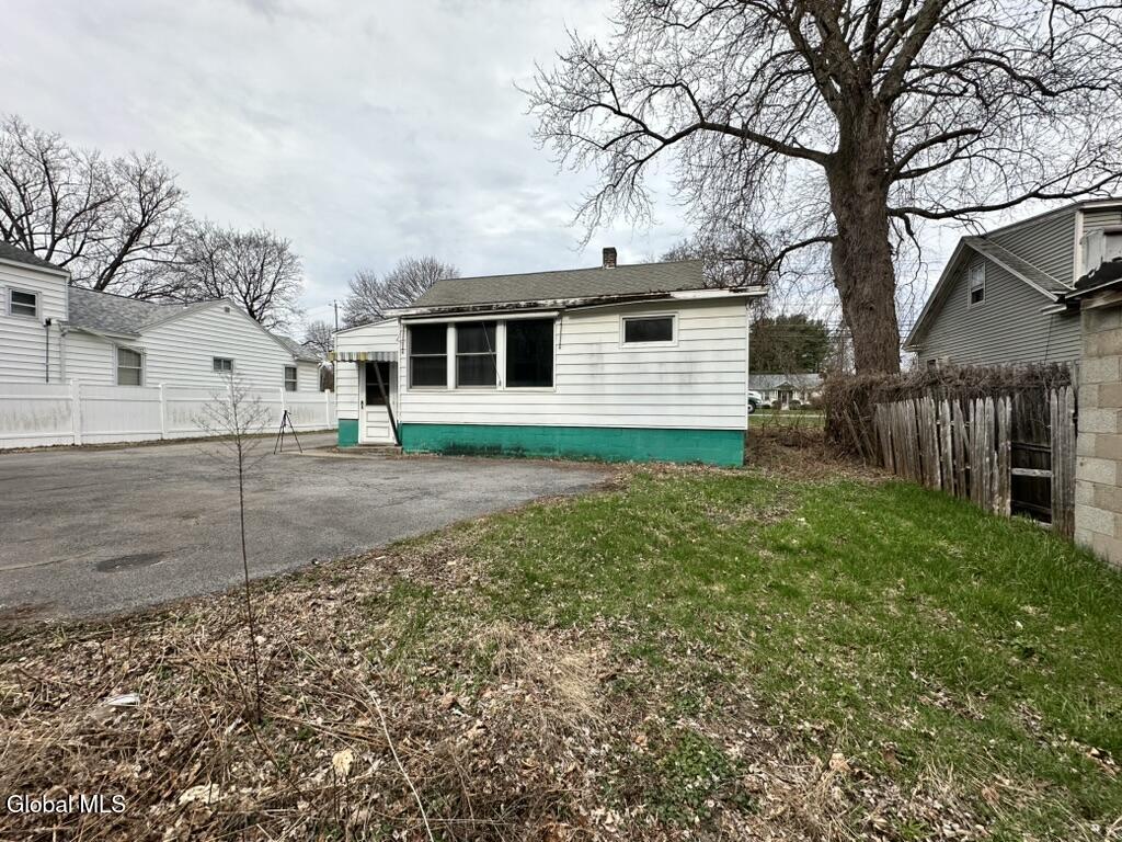 382 Ballston Road Glenville NY 12302