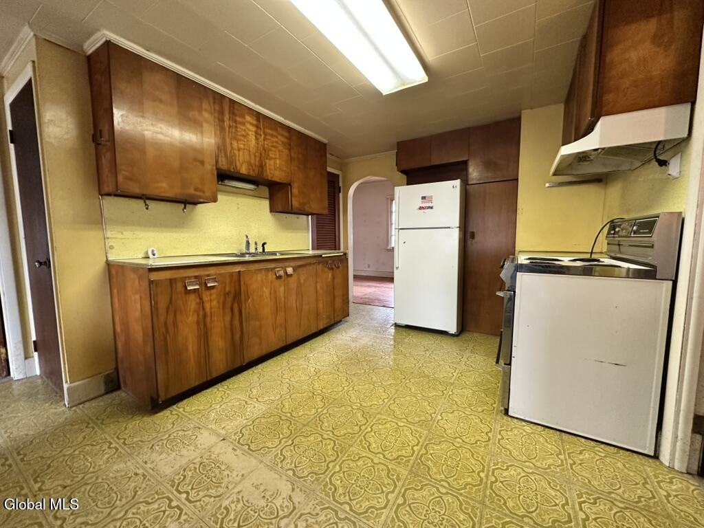 382 Ballston Road Glenville NY 12302