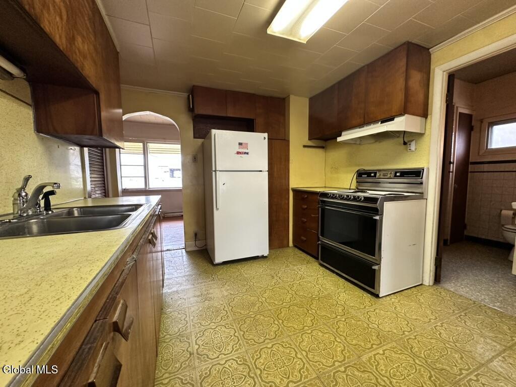 382 Ballston Road Glenville NY 12302