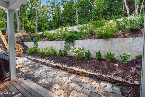 91 Rodgers Lane Saratoga Springs NY 12866
