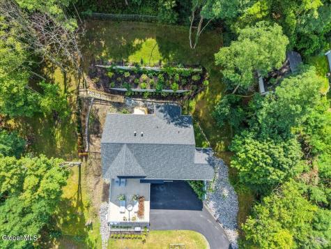 91 Rodgers Lane Saratoga Springs NY 12866