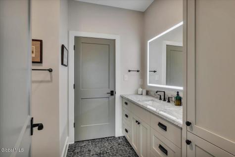 91 Rodgers Lane Saratoga Springs NY 12866