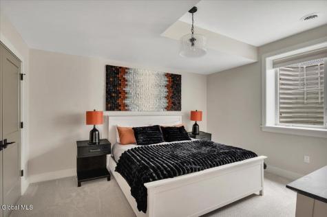 91 Rodgers Lane Saratoga Springs NY 12866