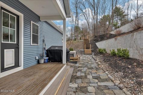 91 Rodgers Lane Saratoga Springs NY 12866