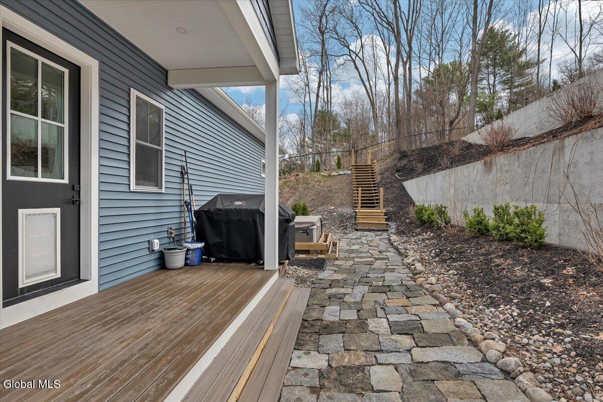 91 Rodgers Lane Saratoga Springs NY 12866