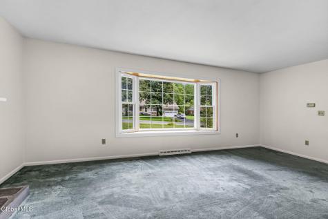 12 Lancaster Drive Glenville NY 12302