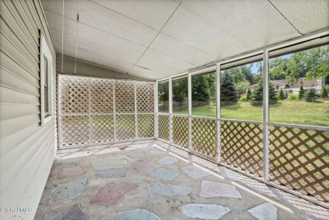 12 Lancaster Drive Glenville NY 12302