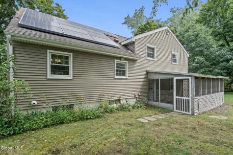12 Lancaster Drive Glenville NY 12302