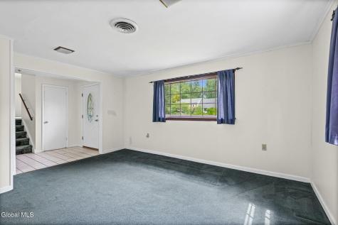 12 Lancaster Drive Glenville NY 12302