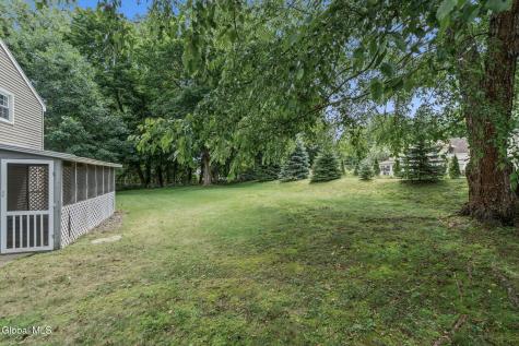 12 Lancaster Drive Glenville NY 12302