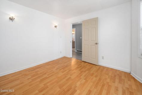 418 Eleventh Street Schenectady NY 12306