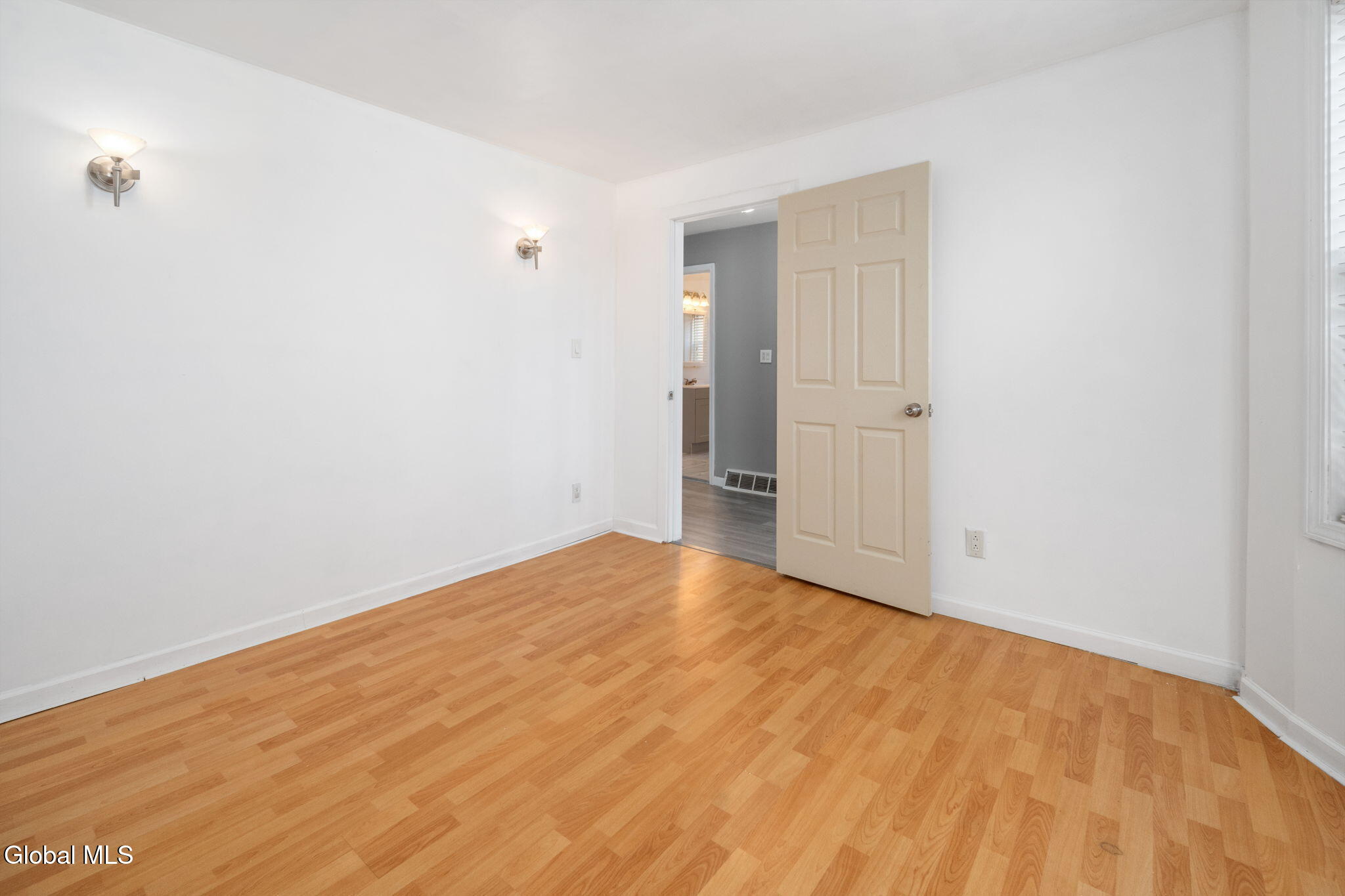 418 Eleventh Street Schenectady NY 12306
