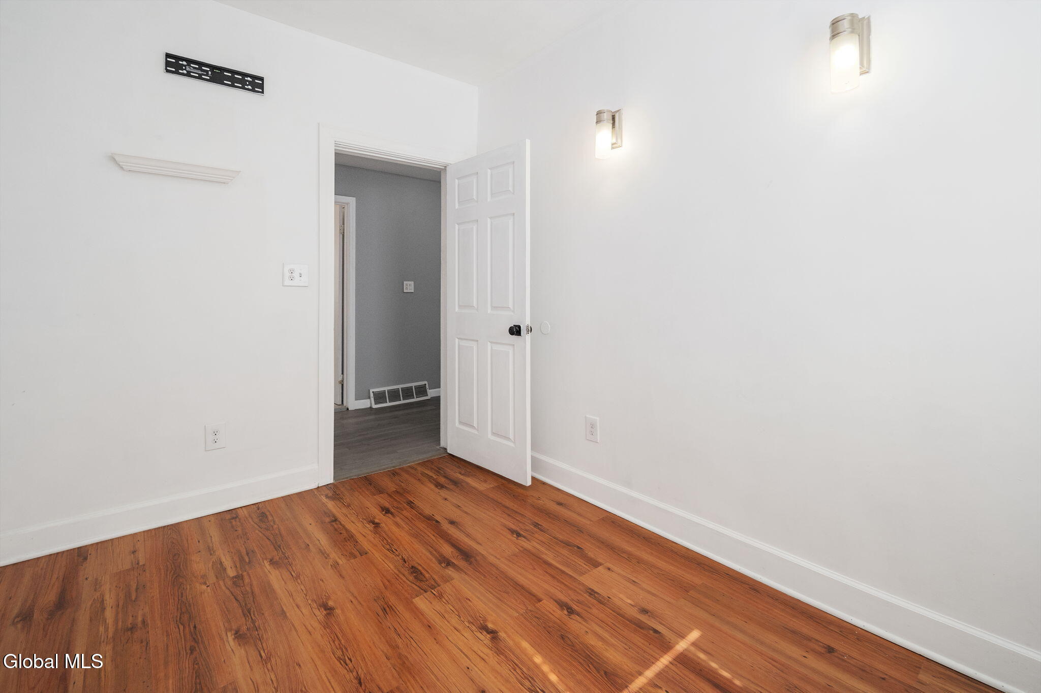 418 Eleventh Street Schenectady NY 12306