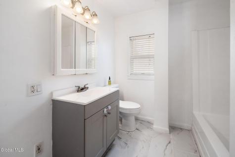 418 Eleventh Street Schenectady NY 12306