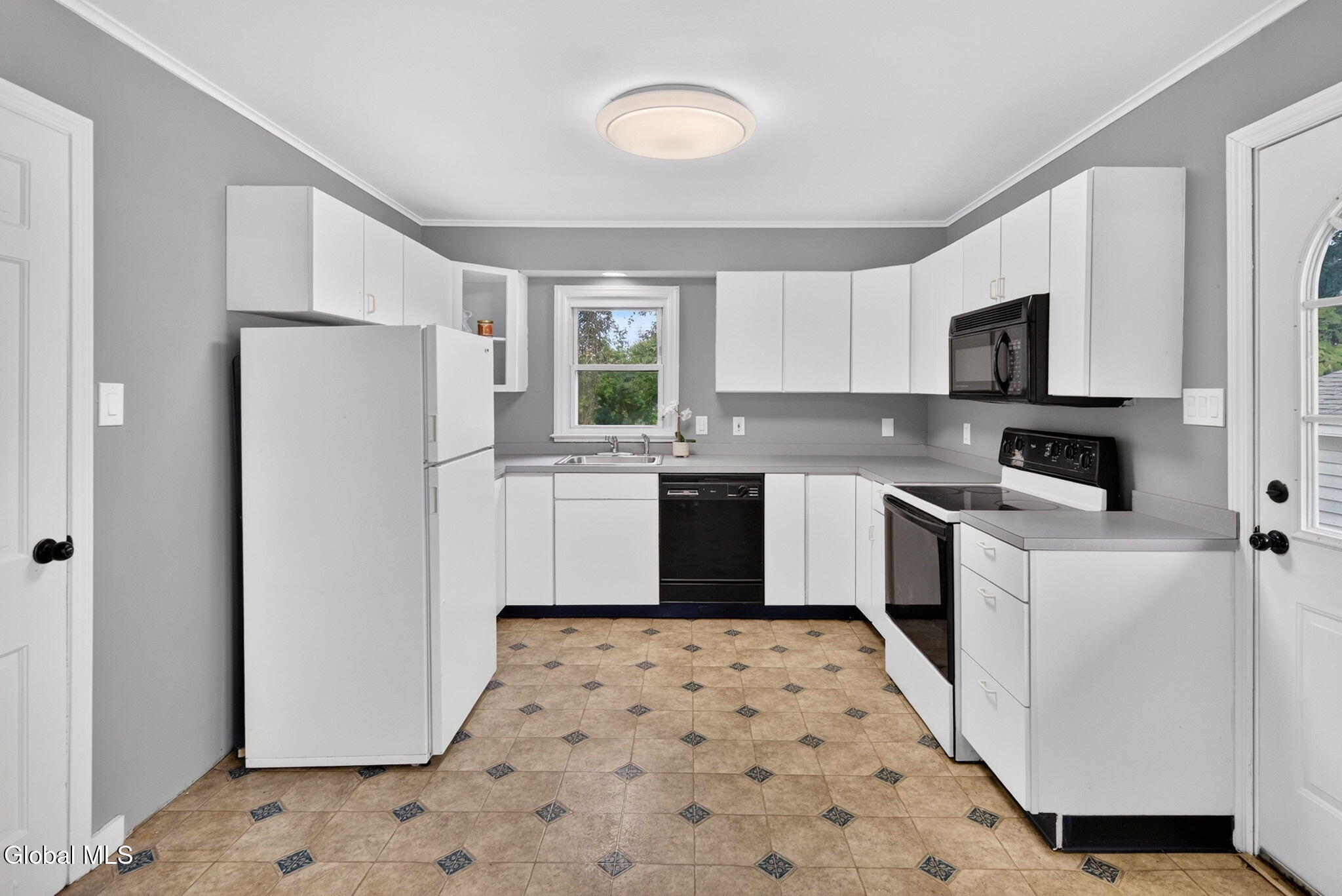 36 Pleasantview Avenue Albany NY 12203