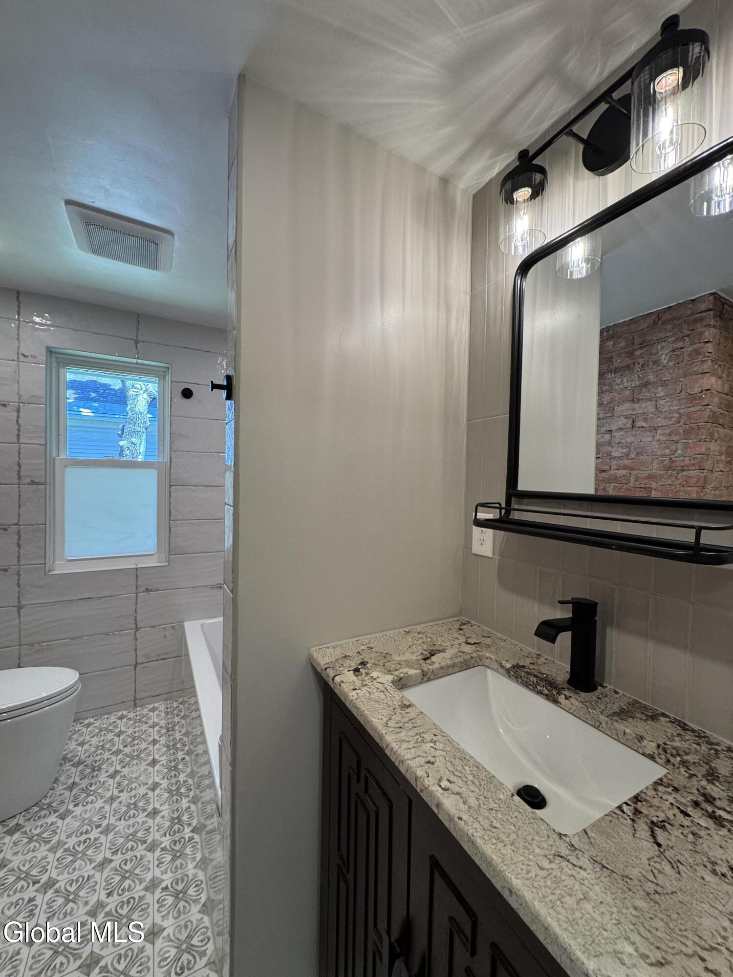 18 Herber Avenue Delmar NY 12054