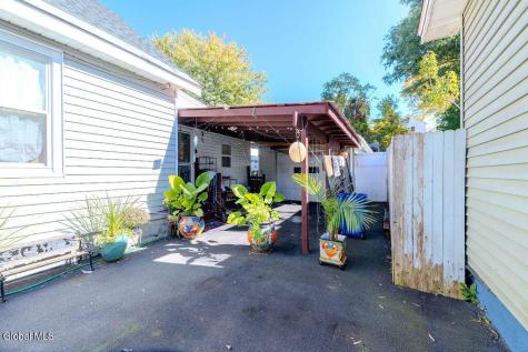 1680 Carrie Street Schenectady NY 12308