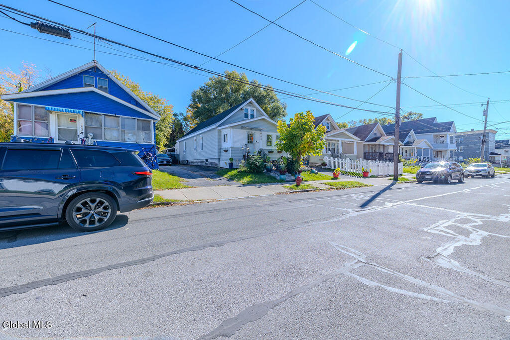 1680 Carrie Street Schenectady NY 12308
